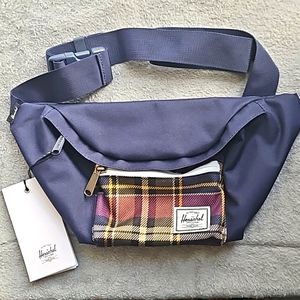 Herschel Seventeen Fanny Pack